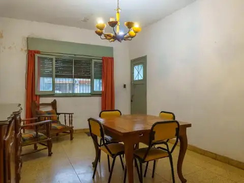 Depto Tipo Casa en Venta en Castelar, USD 60.000