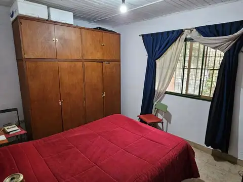 Casa 5 ambientes con 1 baño