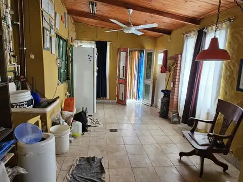 Casa de 3 dormitorios con amplio jardín arbolado! 14 Viviendas Barrio Quinto Cuartel - Victoria...