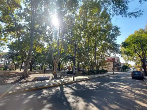 Depto Tipo Casa 5 ambientes con 2 baños