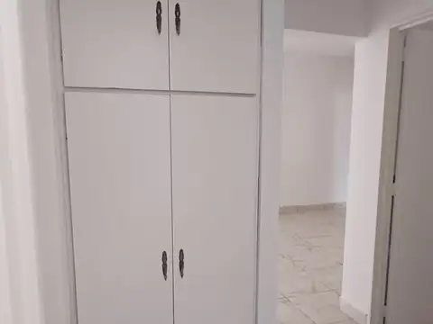 Elizalde 100, Piso 4