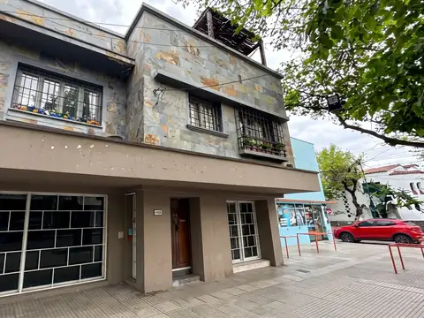 Venta 2 locales + departamentos godoy cruz mendoza