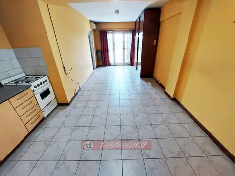 CARLOS CASARES 1000, Piso 4