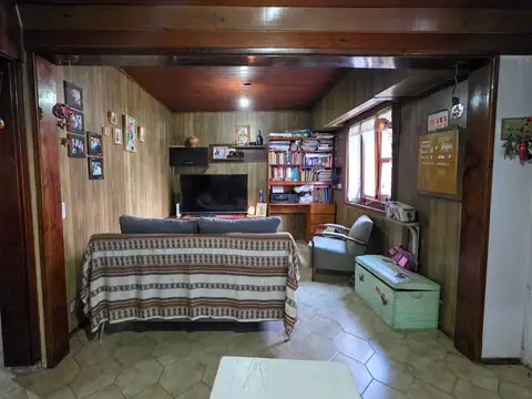 Casa en Venta en Castelar, USD 120.000