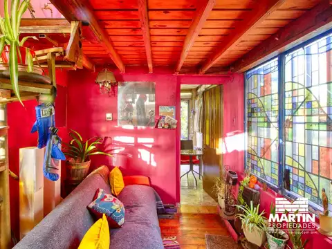 Casa en venta en Martinez A Reciclar 3 ambientes. Lote 10x26.