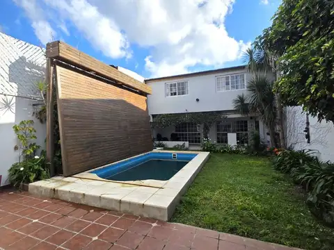 FLORIDA OESTE CASA VENTA 5 AMB COCHERA Y PILETA