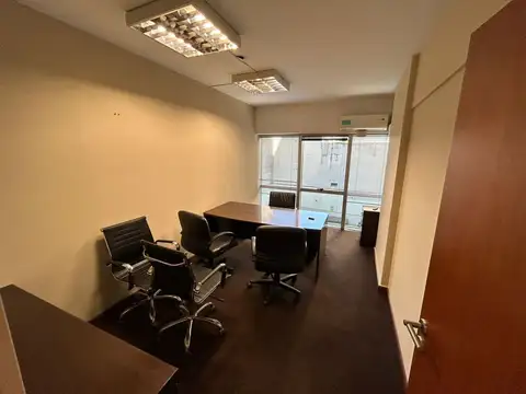 Oficina en Venta con 1 cochera