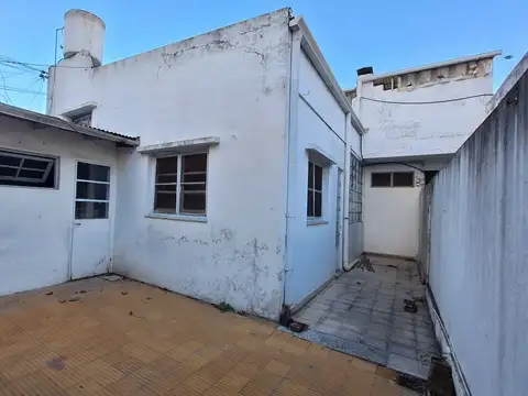 Depto Tipo Casa en Venta en La Plata, USD 170.000