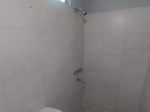 Depto Tipo Casa en Alquiler al Este