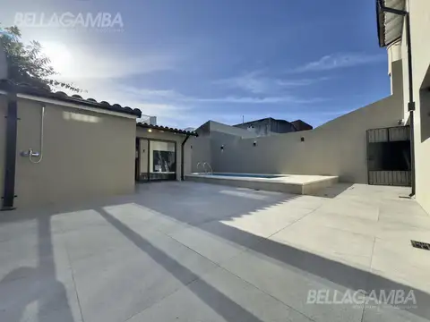 Casa en Venta en Olivos, USD 469.000