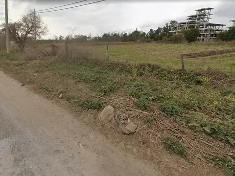 Terreno en Venta 135  mts Frente