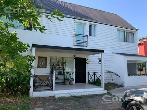 GALAPAGOS  LINDISIMA CASSA 4 DORMITORIOS **VENTA **U$D 275.000.-