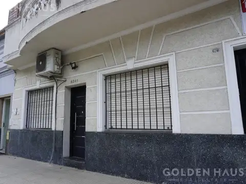 Depto Tipo Casa en Alquiler de 4 ambientes