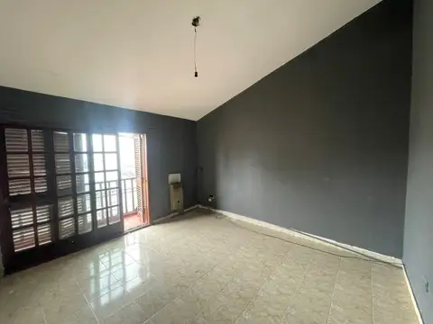 Depto Tipo Casa en Alquiler de 3 ambientes