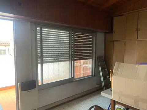 Casa 6 ambientes con 3 baños