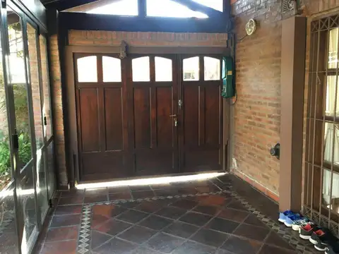 Casa en Venta en Castelar, USD 140.000