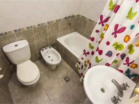 Casa en Venta en Villa Santos Tesei, USD 150.000