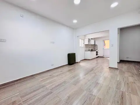 Depto Tipo Casa en Venta de 3 ambientes