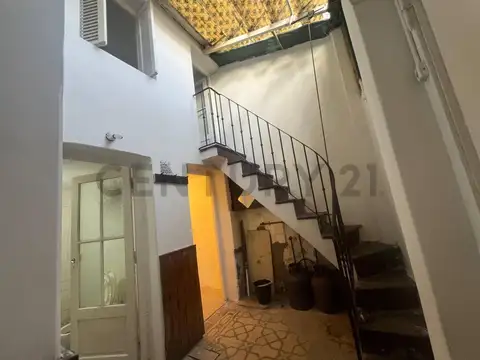 Agüero 1000, Piso 0