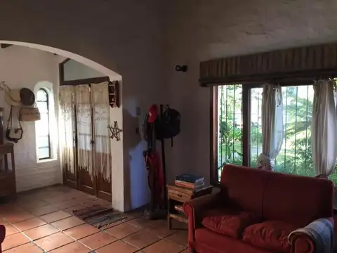 Quintana e/ Falucho y España