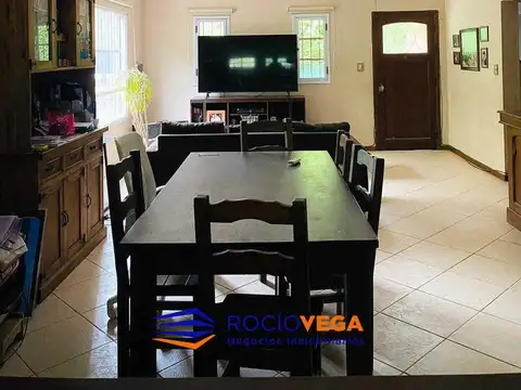 Casa 4 ambientes con 1 baño