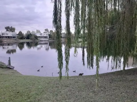 TERRENO AL AGUA BARRIIO LOS ALISOS NORDELTA