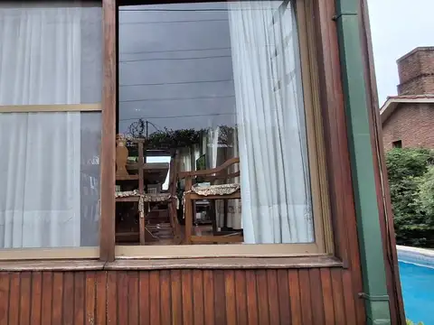 Casa en Venta con 3 cocheras