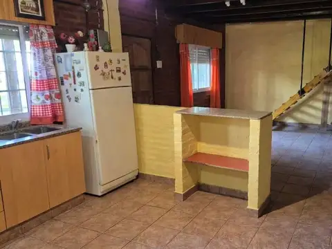 Casa 4 ambientes con 1 baño