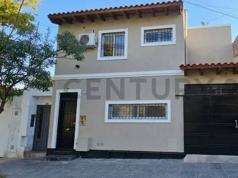 VENTA CASA FAMILIAR GODOY CRUZ LIMITE CIUDAD APTA CREDITO H