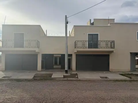 Vendo Dúplex en Las Heras