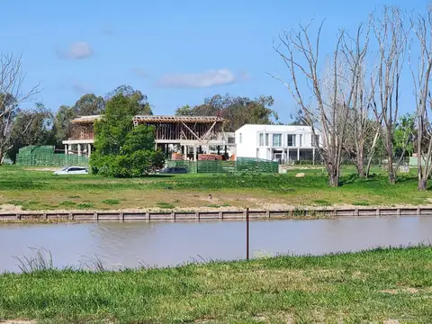 Terreno en Venta 21  mts Frente