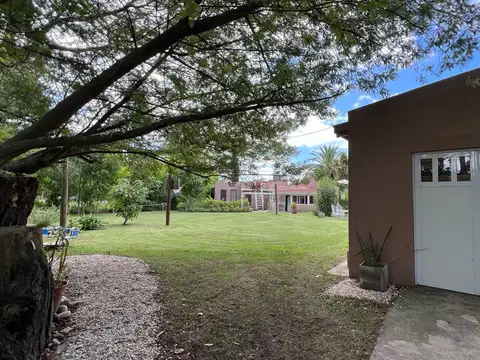 San Carlos e/ Avda Los  Pinos y Las Acacias