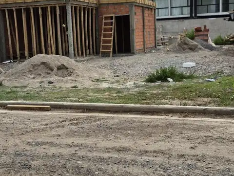 Depto Tipo Casa en Venta 1 año