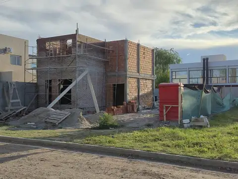 Depto Tipo Casa en Venta 1 año