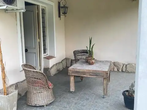 Casa 3 ambientes con 1 baño