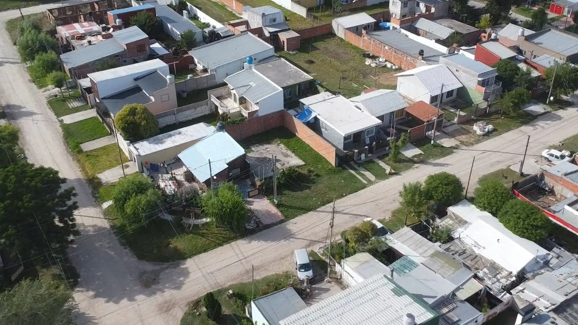 Venta Lote Aeroparque 151 m2 todos los servicios
