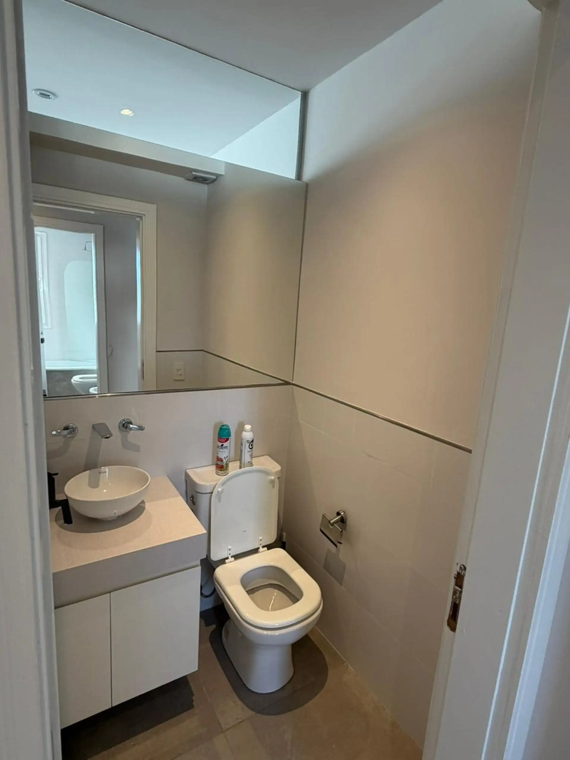 Depto 2 dorm 80m² en 4º piso con ascensor, cochera y amenities premium — Av. Simón Bolívar