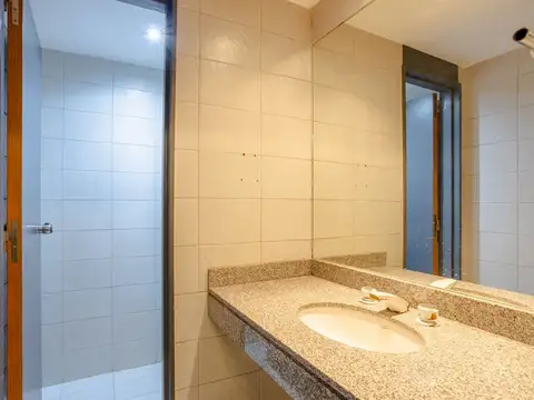 Oficina en Venta con 3 cocheras