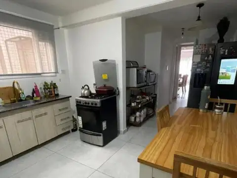 Departamento 4 ambientes con 2 baños