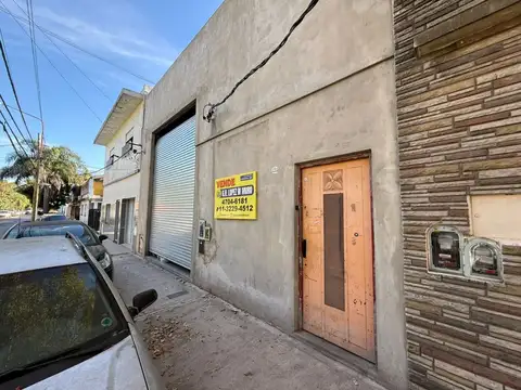 GALPÓN CON OFICINA + DEPOSITO CON 5 OFICINAS + 2 COCINAS Y 3 BAÑOS