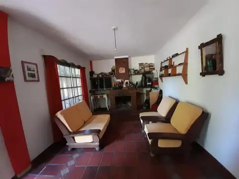 Comoda casa quinta sobre Ramon Franco 380, Glew