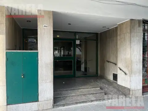 Departamento en Alquiler Av.Angel Gallardo 800 3amb.c/Balcón. Dependencia y Cochera Alquiler$750.000