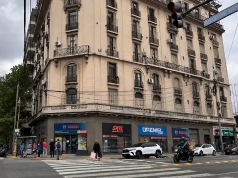 Local en Venta en Barracas, CABA
