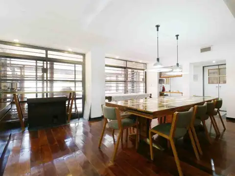 Casa 6 ambientes con 5 baños