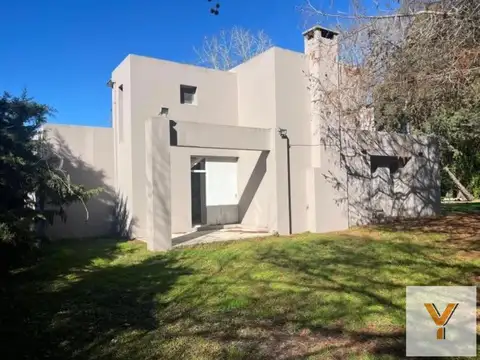 Casa en venta - 2 Dormitorios 2 Baños - Santa Brigida
