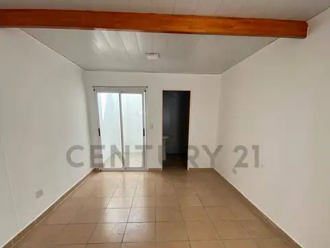 71 e/ 121 y 122 100, Piso 0