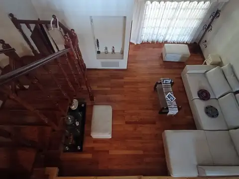 Venta | Casa | 5 ambientes | Banfield