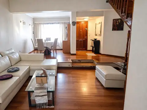 Venta | Casa | 5 ambientes | Banfield