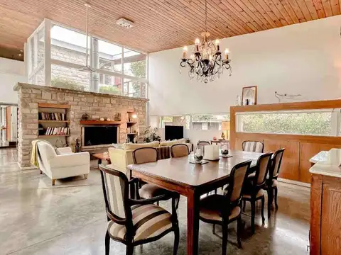 VENTA CASA 5 AMBIENTES PILETA BOSQUE PERALTA RAMOS