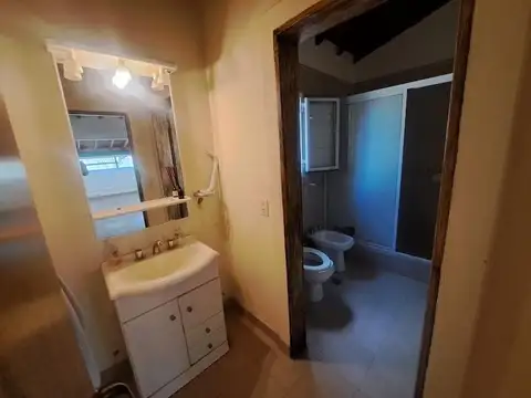 Casa 3 ambientes con 2 baños
